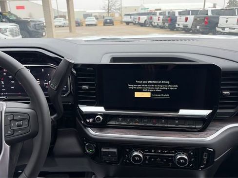 New 2026 GMC Sierra 3500 SLT w/ SLT Premium Package image 13