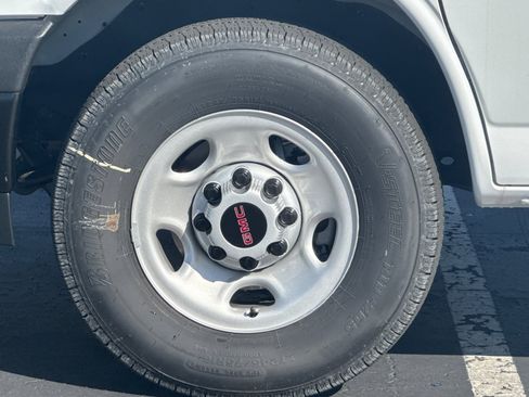 New 2025 GMC Savana 2500 w/ Driver Convenience Package image 29