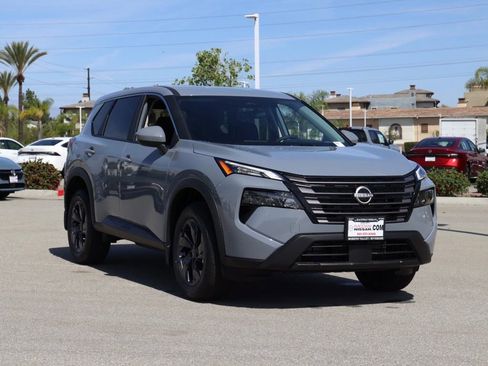 New 2026 Nissan Rogue SV image 2