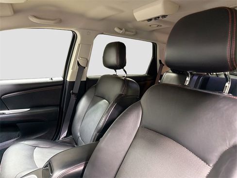 Used 2017 Dodge Journey GT w/ Driver Convenience Group image 23