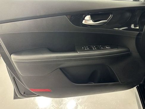 Used 2021 Kia Forte GT-Line image 19