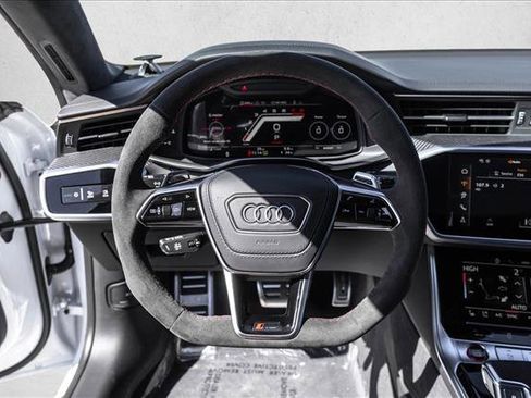 New 2025 Audi RS 7 Performance image 13