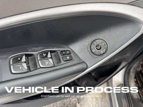 Used 2016 Hyundai Santa Fe SE image 12