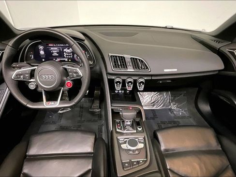 Used 2020 Audi R8 V10 w/ Carbon Exterior Package AWD/4WD image 22