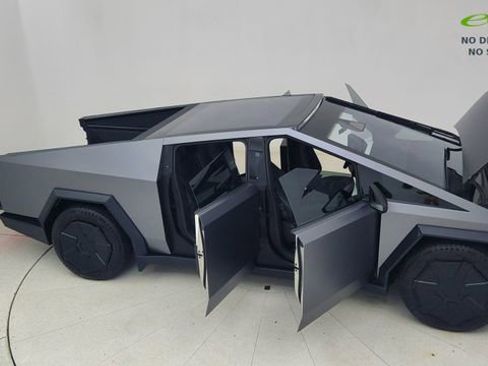 Used 2024 Tesla Cybertruck Cyberbeast AWD/4WD image 79