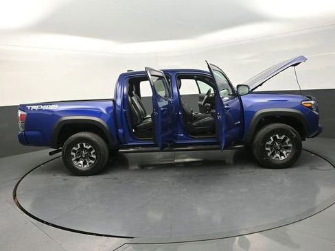 Used 2022 Toyota Tacoma TRD Off-Road w/ TRD Premium Off Road Package image 34