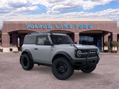 New 2026 Ford Bronco Badlands w/ Black Appearance Package AWD/4WD image 7