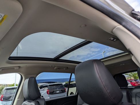 Used 2023 Lincoln Aviator Grand Touring image 16