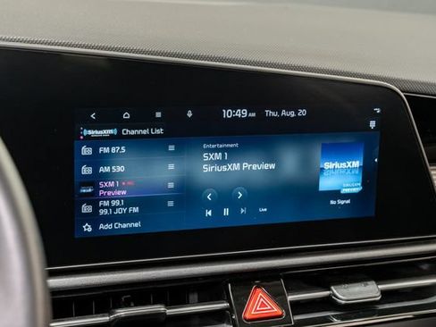 Used 2023 Kia Niro EX FWD image 19