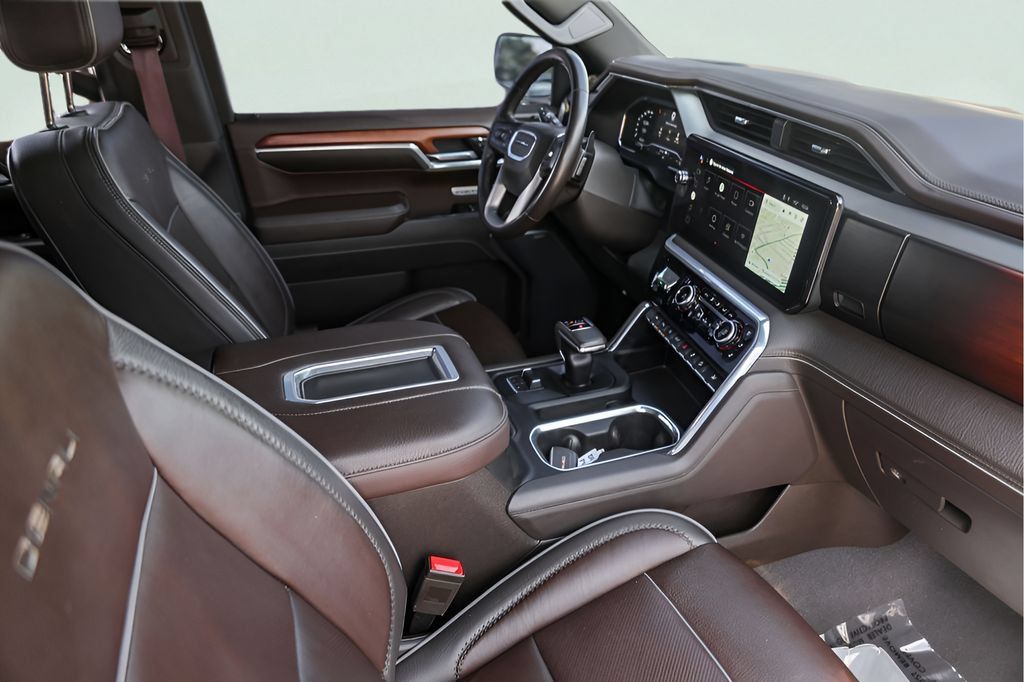Used 2022 GMC Sierra 1500 Denali AWD/4WD image 32