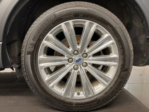 Certified 2023 Ford Explorer Limited w/ Hybrid Equipment Group 310A image 7