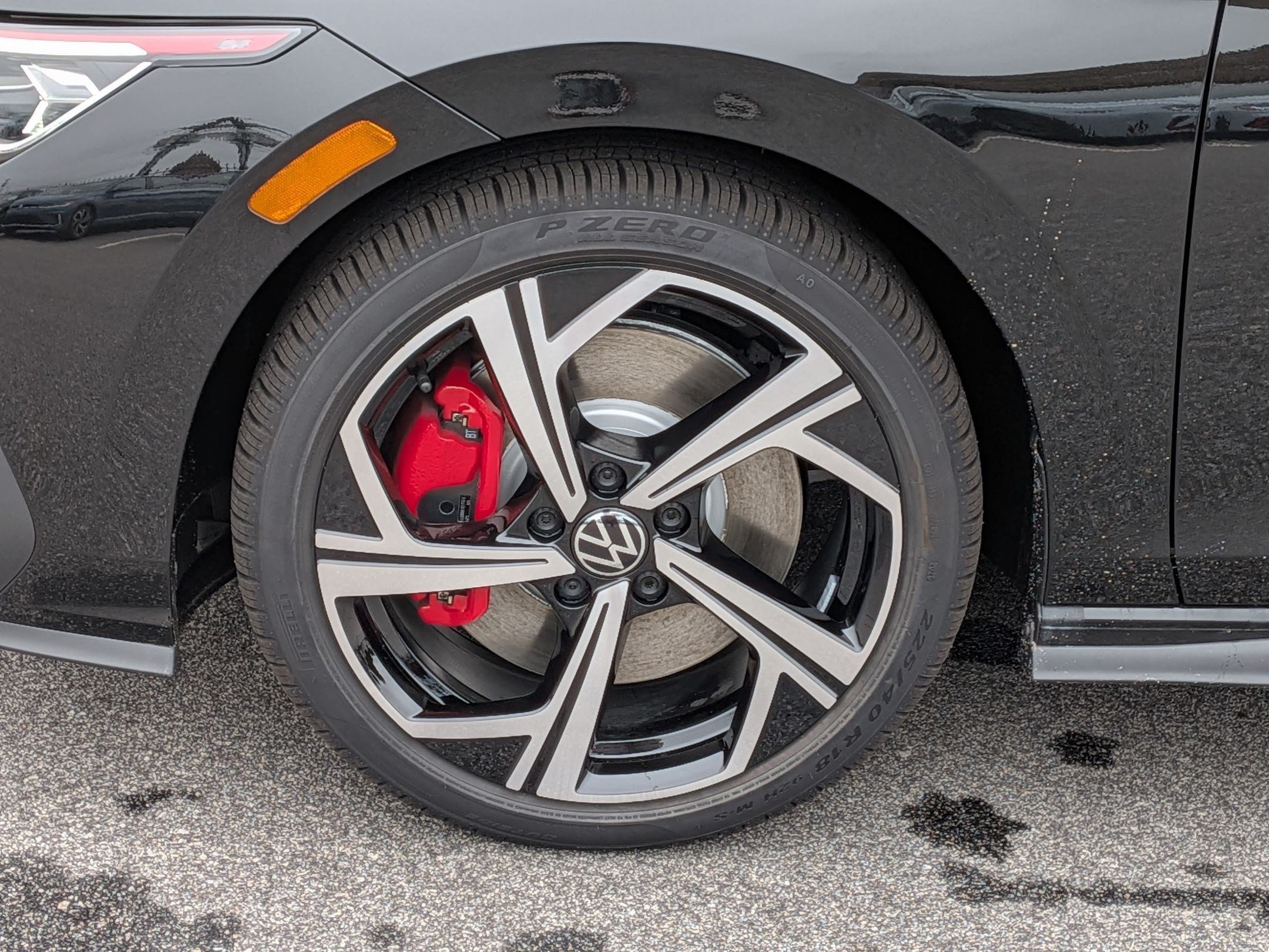 New 2026 Volkswagen GTI SE FWD image 10