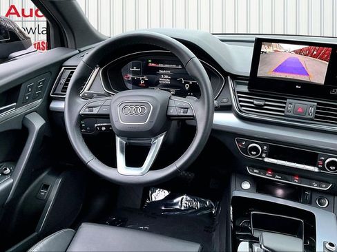 Used 2025 Audi Q5 2.0T Premium w/ Convenience Plus Package image 8