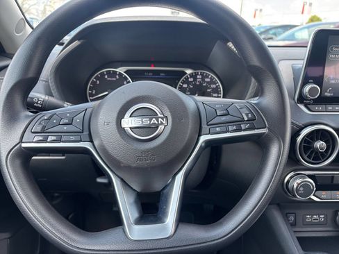 Used 2025 Nissan Sentra SV FWD image 19