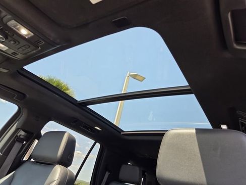 Used 2023 Chevrolet Tahoe Z71 w/ Luxury Package image 23