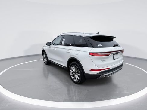 Used 2022 Lincoln Corsair AWD w/ Premium Package image 6