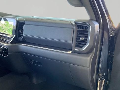 Used 2023 Chevrolet Silverado 1500 LT AWD/4WD image 18
