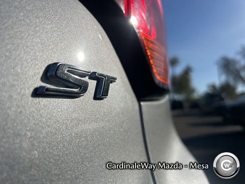 Used 2023 Buick Encore GX Select w/ Sport Touring Package image 11