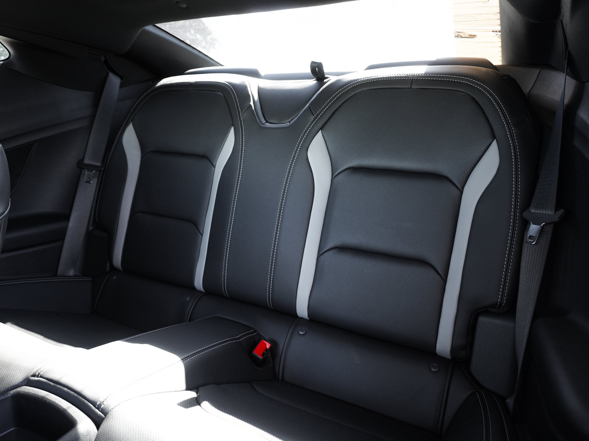 Used 2019 Chevrolet Camaro SS RWD image 31