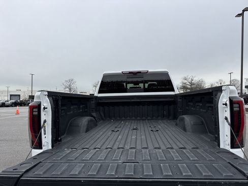 Used 2024 GMC Sierra 2500 AT4 w/ AT4 Premium Plus Package image 33