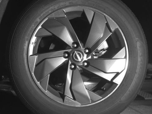 Used 2025 Nissan Rogue SV image 14