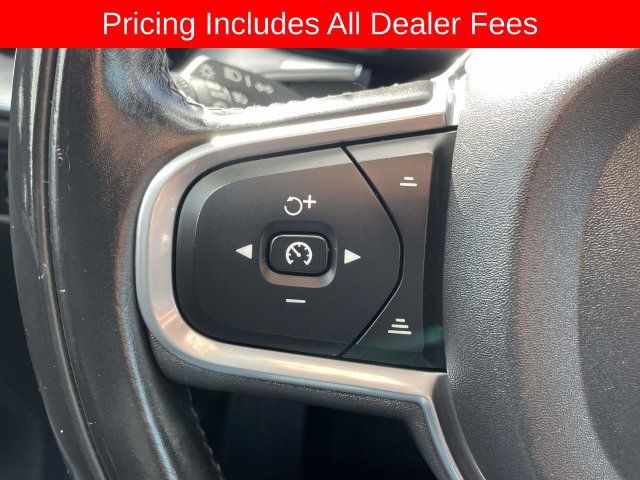 Used 2018 Volvo XC60 T5 Momentum w/ Vision Package AWD/4WD image 20