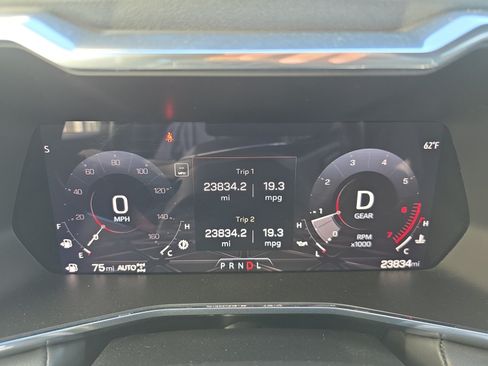 Used 2024 GMC Canyon Elevation w/ Elevation Premium Package AWD/4WD image 25