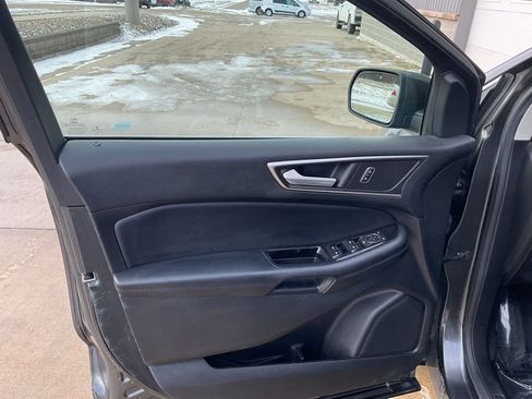 Used 2016 Ford Edge SEL w/ Equipment Group 201A image 7