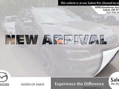 Used 2016 Jeep Cherokee Latitude w/ Comfort/Convenience Group