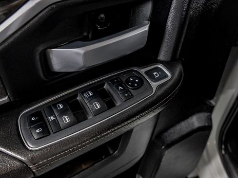 Used 2021 RAM 2500 Big Horn w/ Level 2 Equipment Group AWD/4WD image 33
