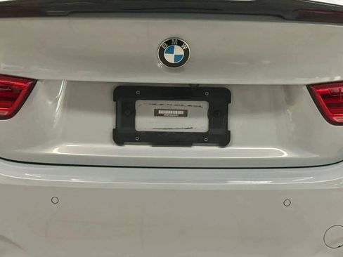 Used 2016 BMW M4 Coupe image 11