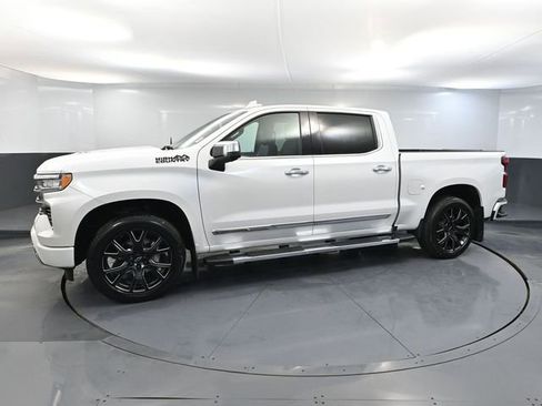 Used 2022 Chevrolet Silverado 1500 High Country image 12