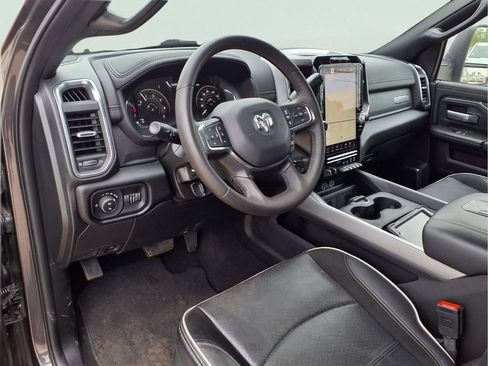 Certified 2025 RAM 2500 Laramie AWD/4WD image 8