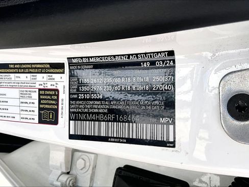 Used 2024 Mercedes-Benz GLC 300 4MATIC image 35