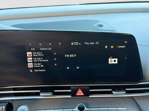 Used 2025 Hyundai Elantra SEL FWD image 21