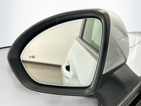 Used 2024 Buick Envision Preferred image 16