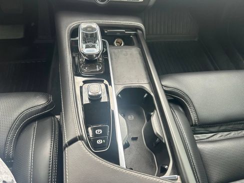 Used 2022 Volvo S90 B6 Inscription w/ Advanced Package AWD/4WD image 21