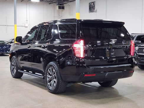 Used 2024 Chevrolet Tahoe Z71 w/ Luxury Package AWD/4WD image 11