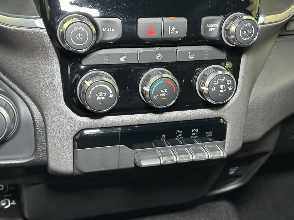 Used 2025 RAM 1500 Big Horn AWD/4WD image 31