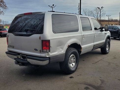 Used 2001 Ford Excursion XLT image 6