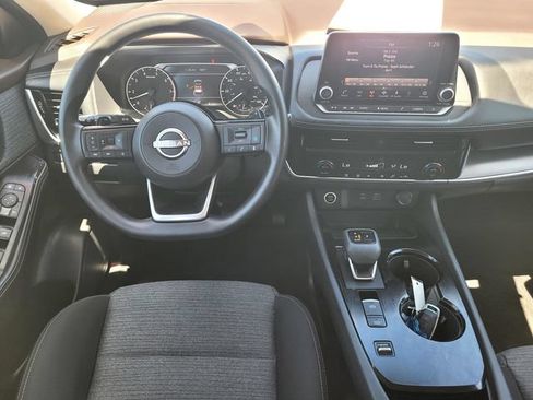 Certified 2023 Nissan Rogue SV FWD image 14