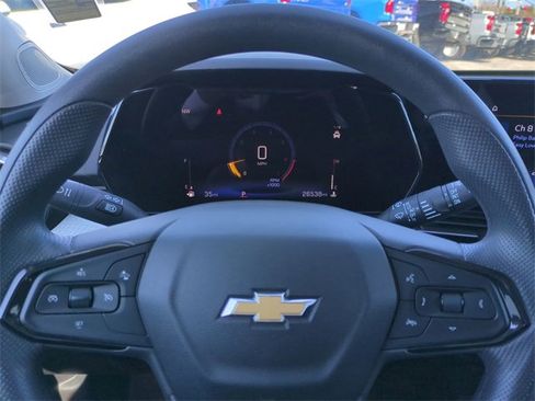 Certified 2025 Chevrolet Trax LT image 29