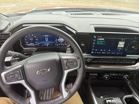 Used 2024 Chevrolet Silverado 1500 RST image 9