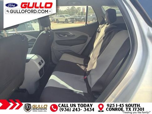 Used 2022 GMC Terrain SLE w/ Driver Convenience Package FWD image 5
