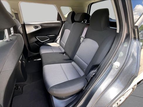Used 2020 Kia Soul LX FWD image 17