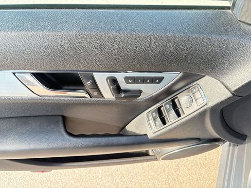Used 2010 Mercedes-Benz C 300 Sedan image 29