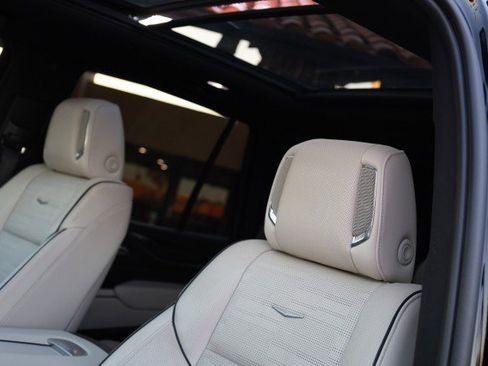 Used 2023 Cadillac Escalade Sport image 28
