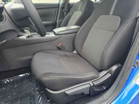 Used 2024 Nissan Sentra SV FWD image 28