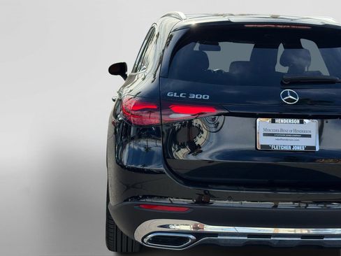Certified 2025 Mercedes-Benz GLC 300 image 12