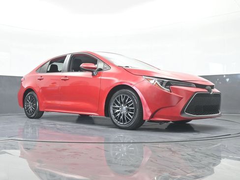 Used 2020 Toyota Corolla LE image 58